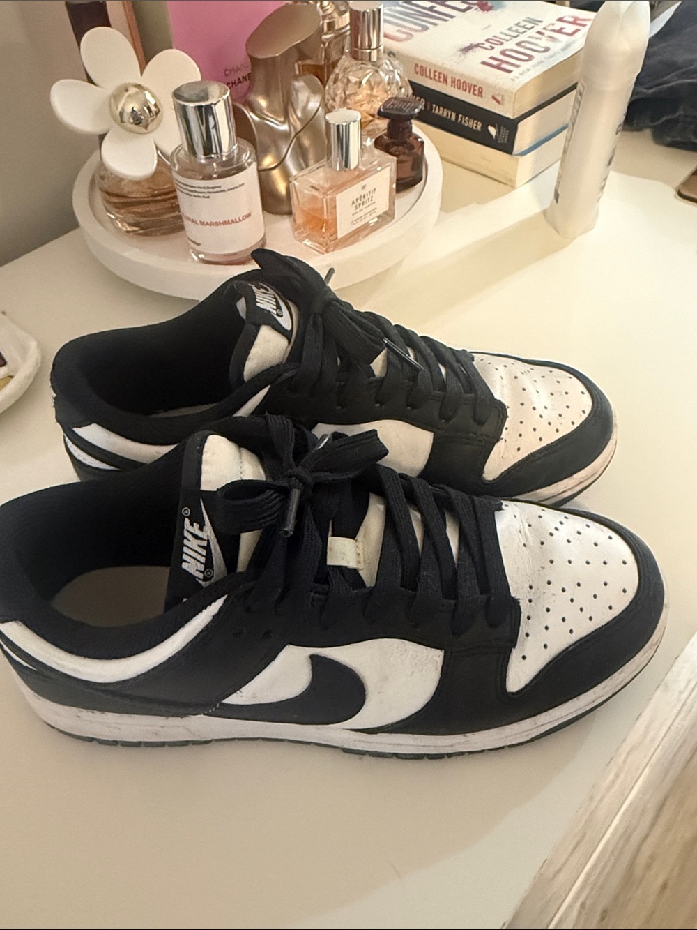 Nike Black and White Low-Top Sneakers with Swoosh